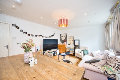 3 Bed Mews House + Parking in Dalston - Hackney E8 Main Photo