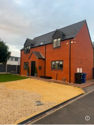 Luxury three bed detached house Main Photo