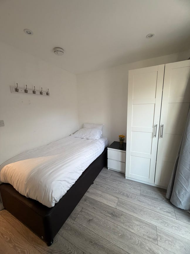 Ladies Only – Single Room Available in a Lovely 3- Main Photo