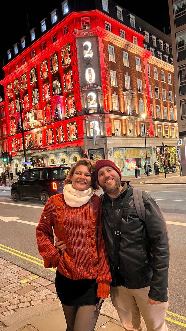 Professional couple seeking a double room Main Photo