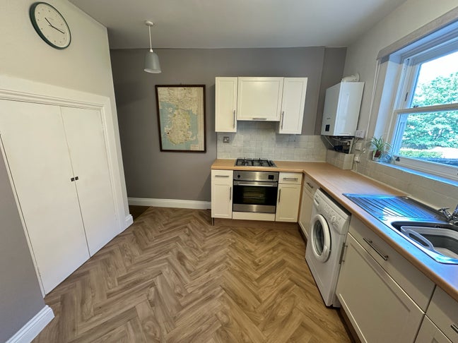 Two Bed House to Let in Southsea  Main Photo