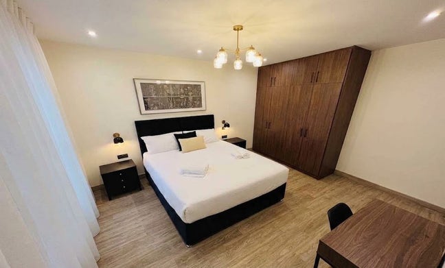 Two Double Rooms on Wellington Road Watford  WD17 Main Photo
