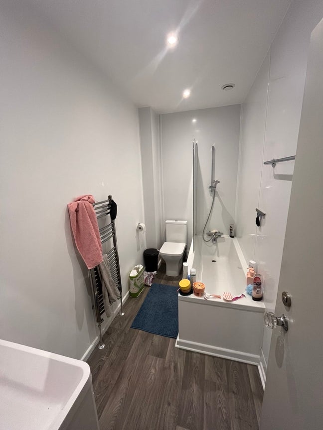 Room for rent for academic year in Oldfield  Main Photo