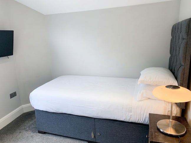 Double Room In Watford WD17 All Bills Included Main Photo