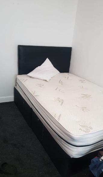 One Double Rooms Available in - CV3 3GP Main Photo