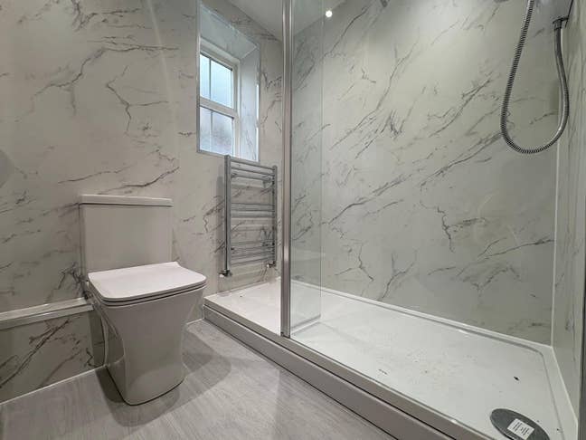 Rooms available in City Centre Apartment  Main Photo