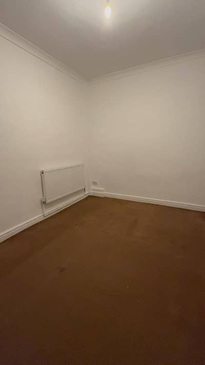 Beautiful  furnished 3- bedroom in forest Gate. Main Photo
