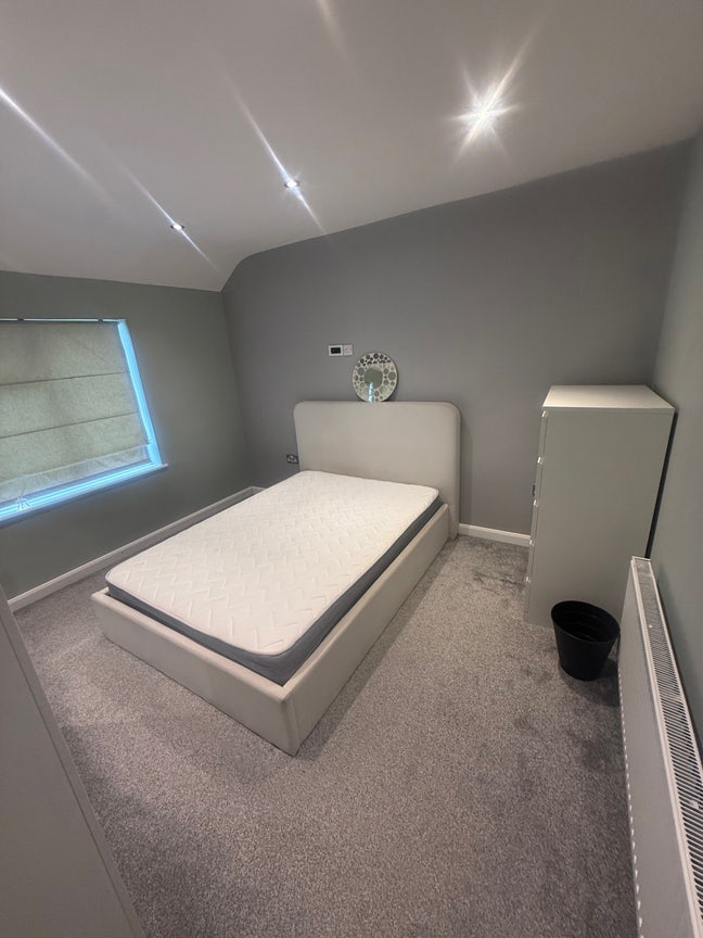 1 king size room one double room Main Photo