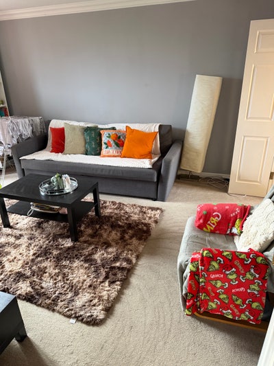 1 bedroom in 2 bed flat  Main Photo