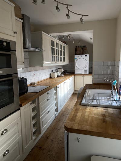 Large Double Room in East Belfast (Females Only) Main Photo