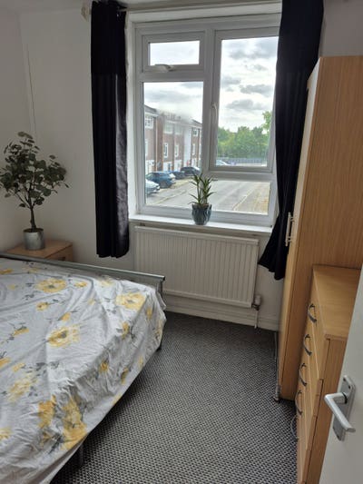 E15 student house inclusive of bills. Main Photo