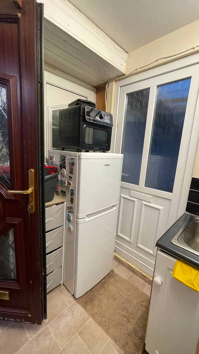 Self Contained Studio Flat  Main Photo