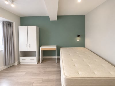 DSS - Studio Flat Available in Rayners Lane HA2 Main Photo