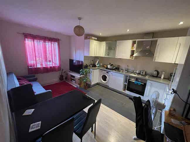 Single room with private bathroom Main Photo