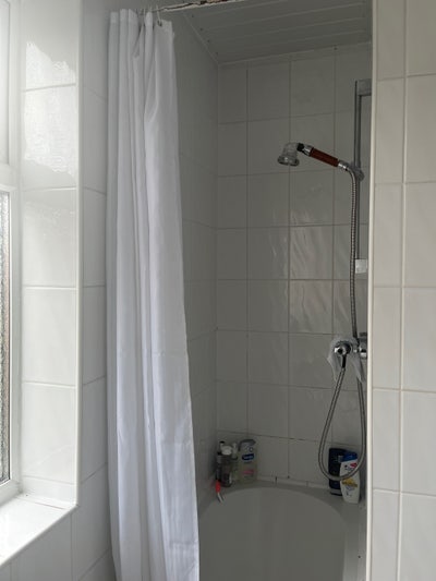 Room for rent in Heaton NE6 5TY Main Photo