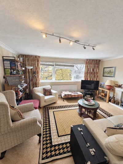 Spacious, Characterful Home near Ealing Broadway Main Photo