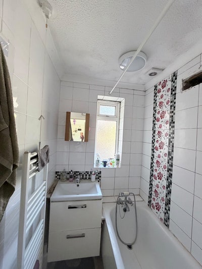 Posting on behalf of land lady.  Main Photo
