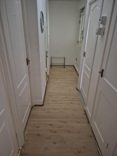 A large double bedroom to let  Main Photo