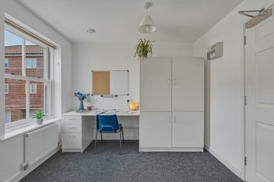 Ensuite Room Including Bills  Main Photo