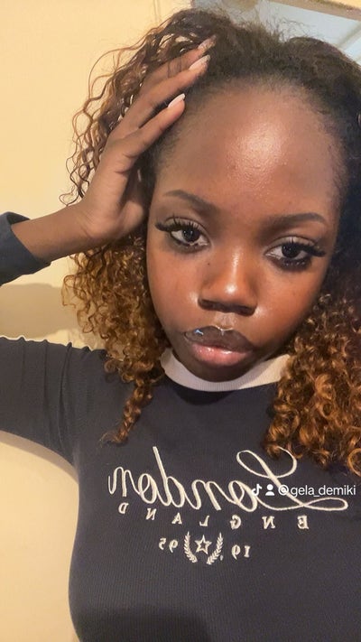 Student Female seeks a single or double room Main Photo