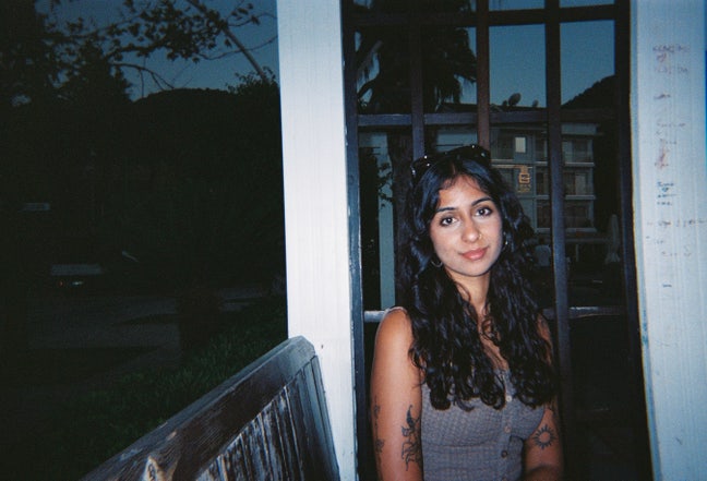 Hi all! I’m Aish, 24 years old, working par... Main Photo