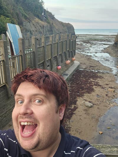 Looking for friendly flat share Main Photo