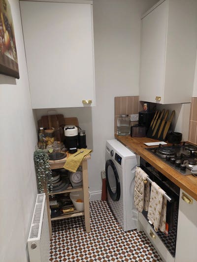 Two Large Double Rooms Available – very modern Main Photo