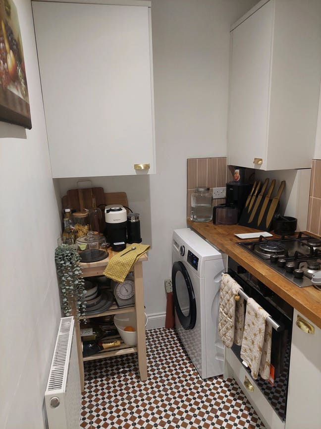 Two Large Double Rooms Available – very modern Main Photo