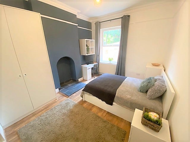 Stunning Moseley Village room Main Photo