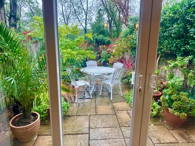 1 double bedroom in a modern house in Beckenham  Main Photo