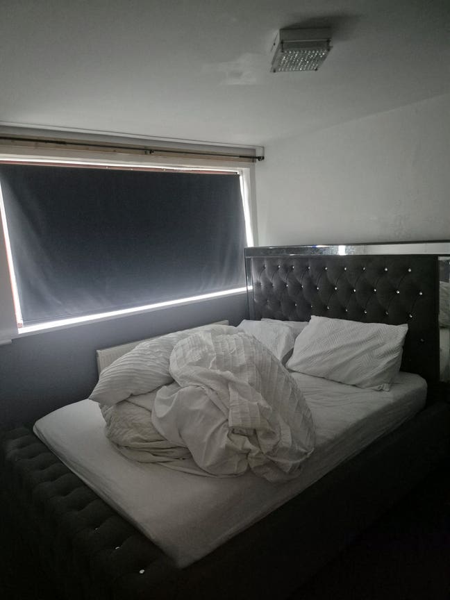 Large room in a 3 bed Main Photo