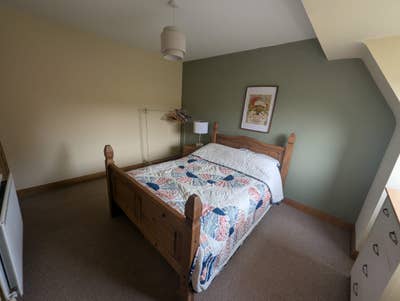 Bright double room in a quiet, relaxed home Main Photo
