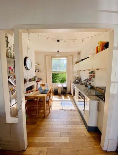 Room available in cute Islington house Main Photo