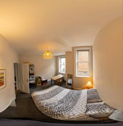 Good sized city centre room double bed Main Photo
