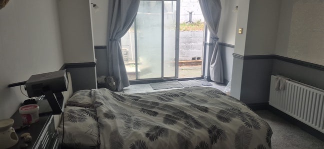 Double room with garden access Main Photo
