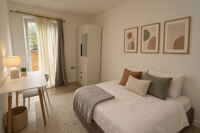 ⚡15 Min Away from Stratford! Westfield!⚡ Main Photo