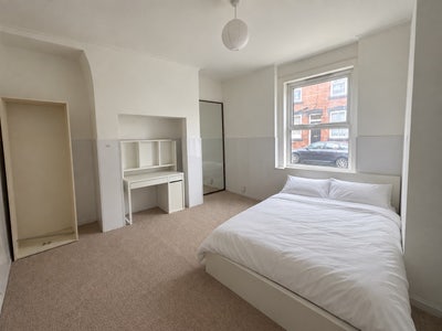 3 bed, 10 mins from UoL, Bills Inc Main Photo