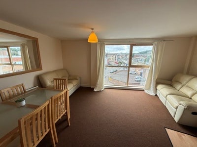 🎓 Modern Student Apartment – 3 Rooms Available –  Main Photo
