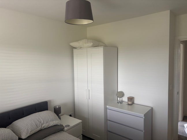 Double Room - Modern 3-Bed New Build - Wilstock Main Photo