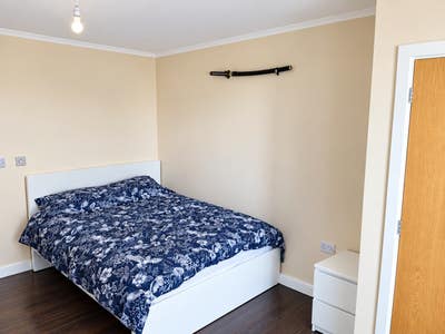 Double Room is available for rent in - IG11 0UR Main Photo
