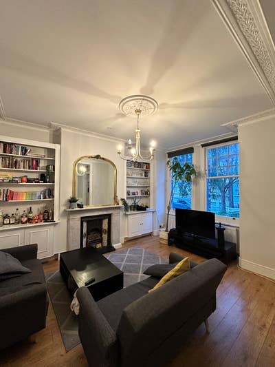 Lovely Ensuite Double Room with house share  Main Photo