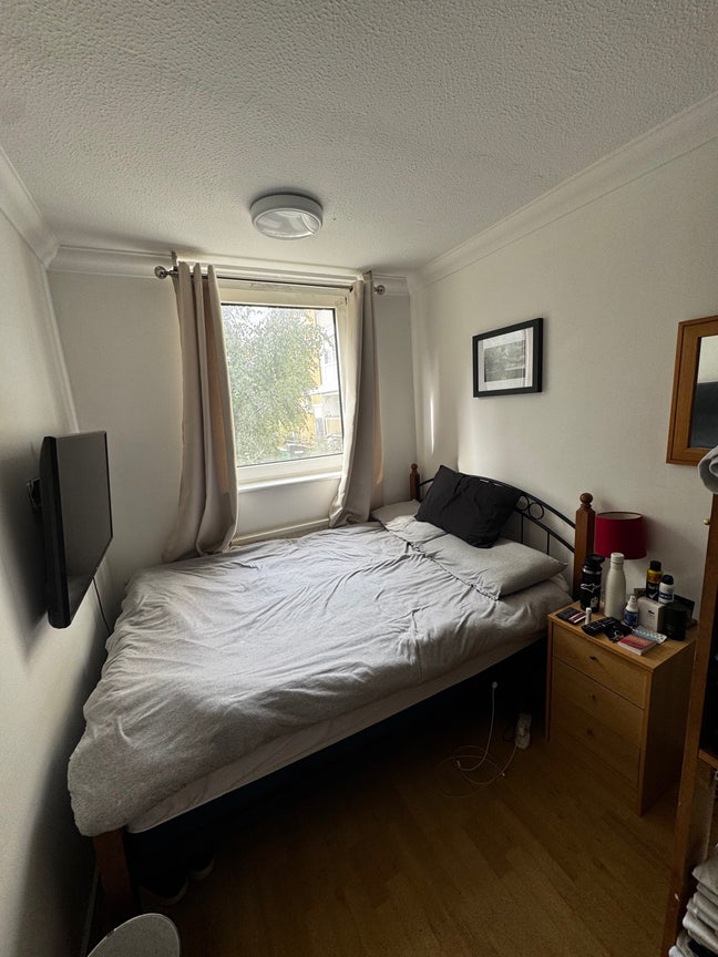 Cozy room in a 3 bed flat- East Putney Main Photo
