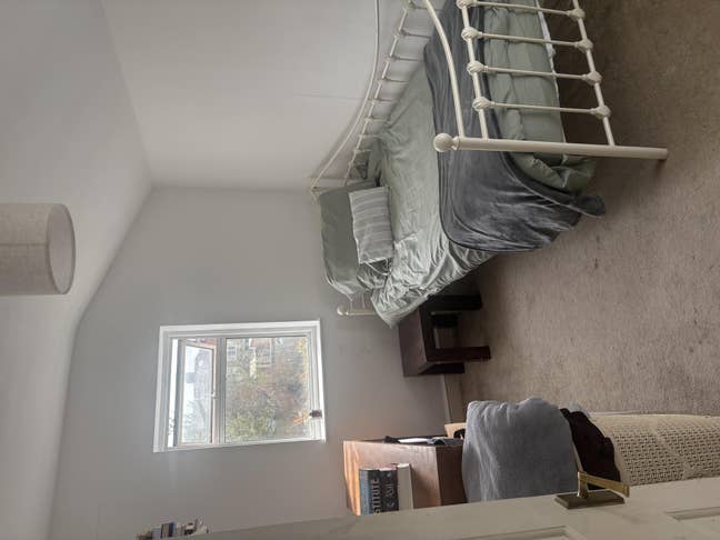 Lovely room in friendly home, 5 mins from station  Main Photo