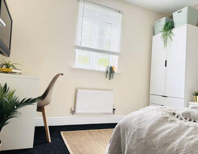 New Stylish City Centre Double Available Main Photo