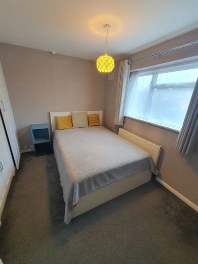 Spacious Double Room Available – ME1 2XT Main Photo