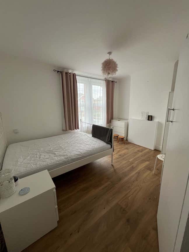 Female Only, Flat for Rent! (Sharing)  Main Photo
