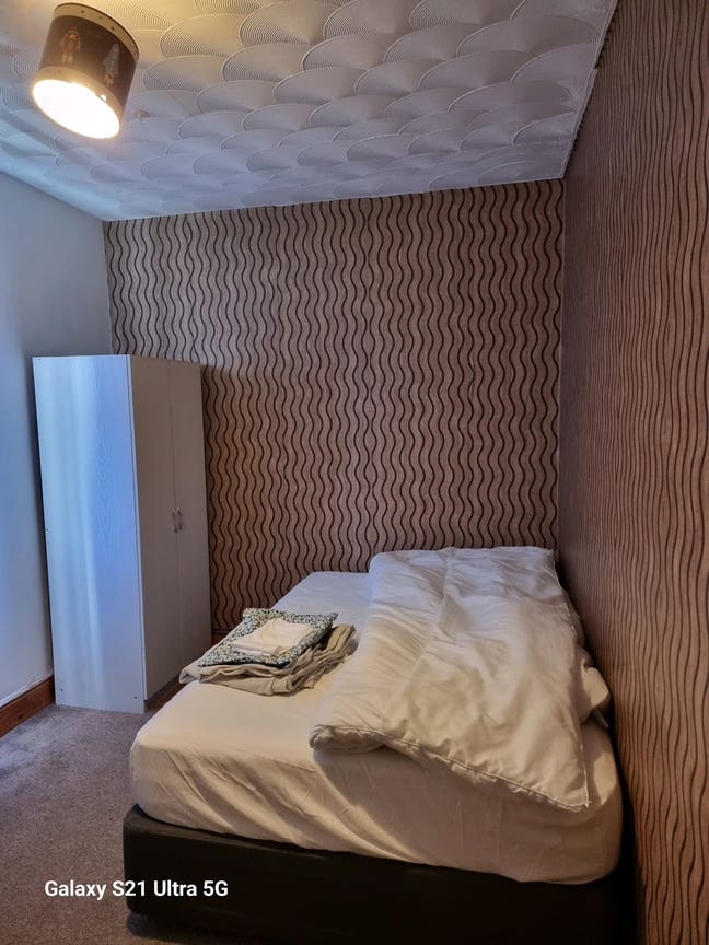 A double bedroom in a 3 bedroom house in Hartlepoo Main Photo