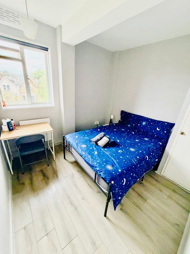 1 Lovely double room close to Arsenal Station Main Photo