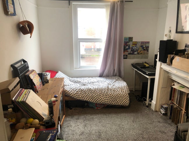 1x room (LARGE!)- 4 bed house Redfield BS5  Main Photo