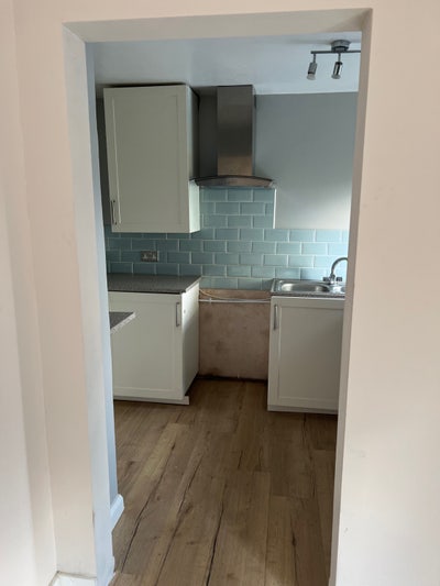 2 room Main Photo